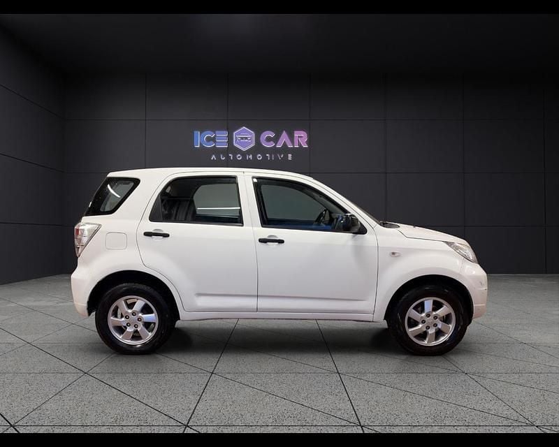 Usata Daihatsu Terios 102 CV (75 kW) 2012 Bianco SUV