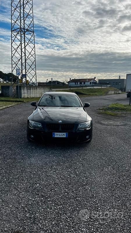 Nero Usata 2010 BMW 325 Cabriolet M Sport Cabrio | 9999 € - Immagine 1/4