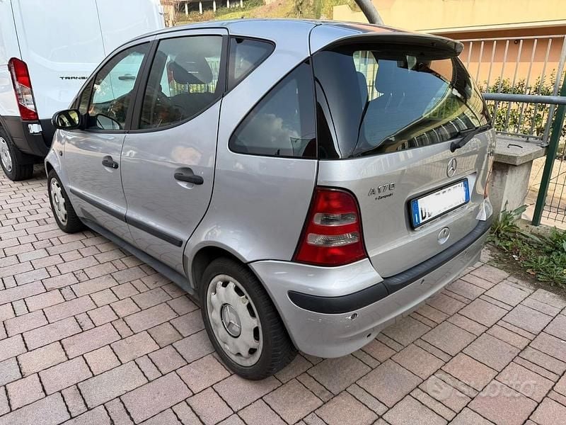 Usata Mercedes A170 95 CV (69 kW) 2004 Grigio Berlina