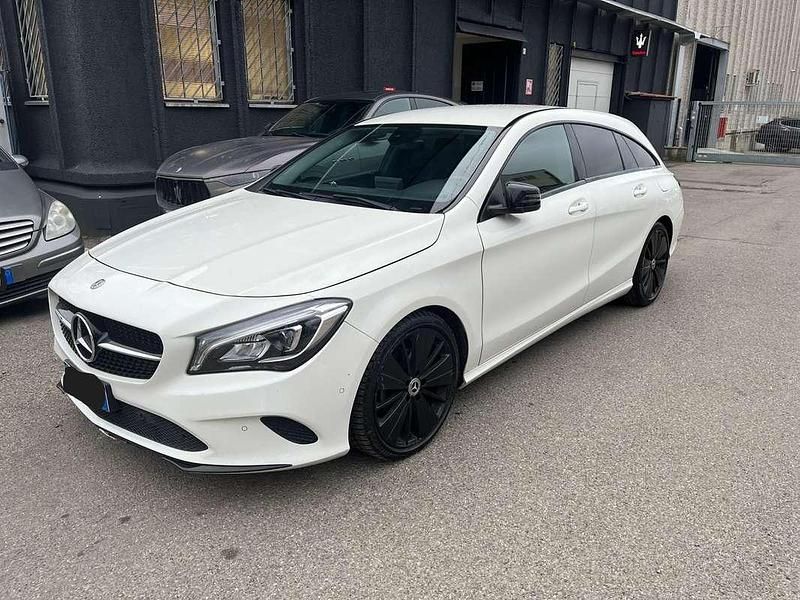 Usata Mercedes CLA200 Shooting Brake 136 CV (100 kW) 2017 Bianco Station wagon
