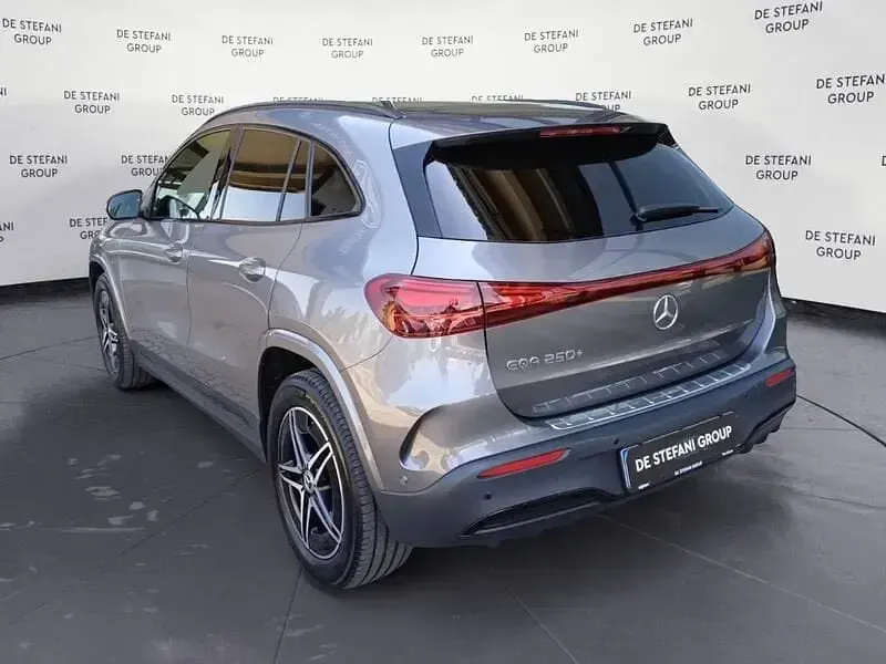 Usata Mercedes EQA250+ Advanced 139 kW (190 CV) 2025 Grigio montagna SUV