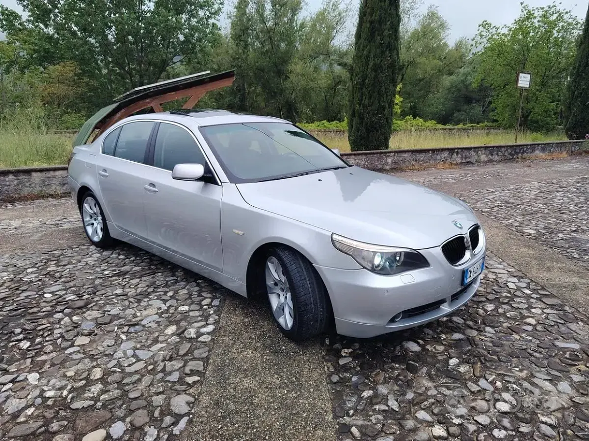 Usata BMW 530 218 CV (160 kW) 2003 Grigio Berlina