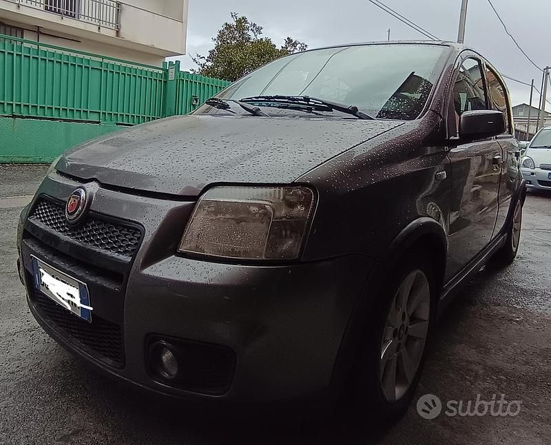 Usata Fiat Panda 100 CV (73 kW) 2007 Utilitaria