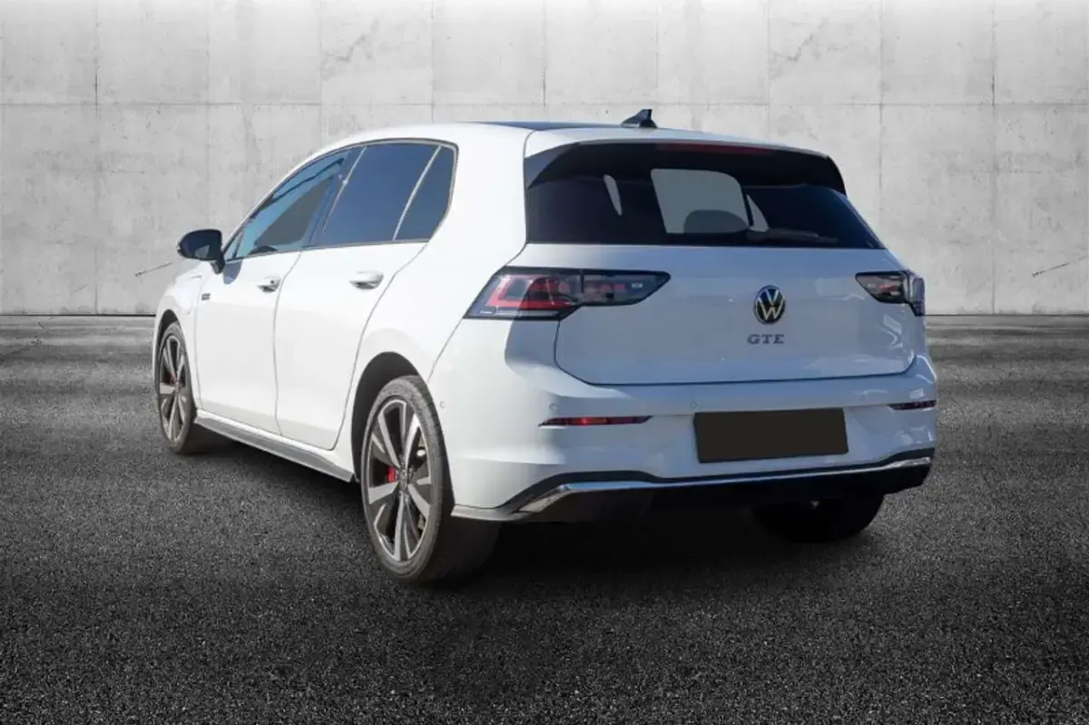 Usata VW Golf VIII GTE 272 CV (200 kW) 2025 Bianco Berlina