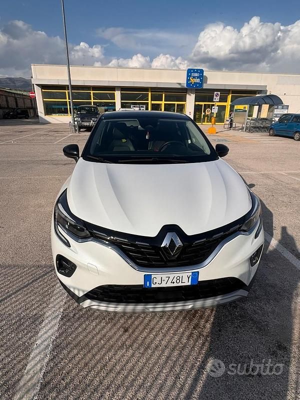 Usata Renault Captur Intens 101 CV (74 kW) 2022 Bianco SUV