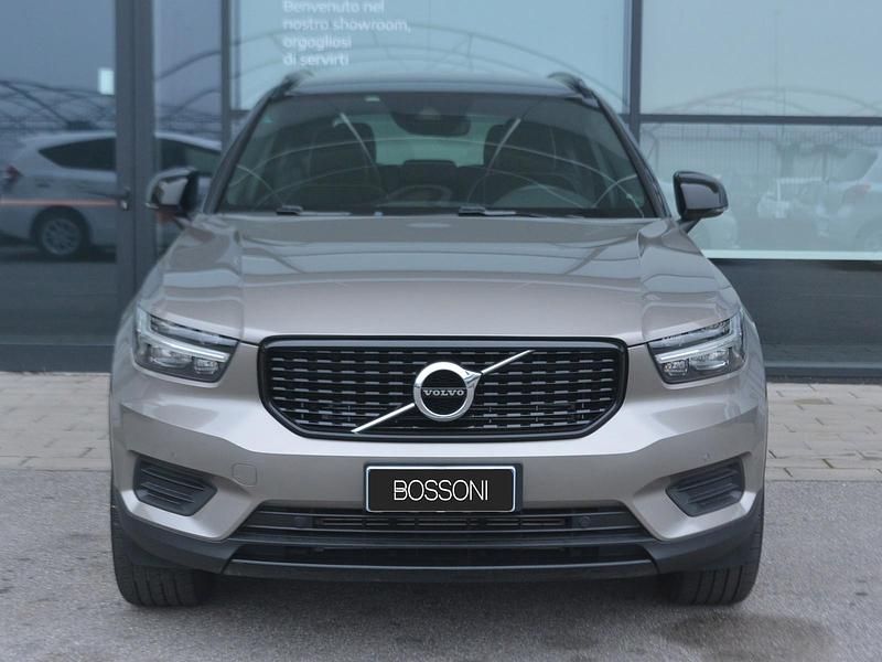 Usata Volvo XC40 R-Design 129 CV (94 kW) 2021 Grigio SUV