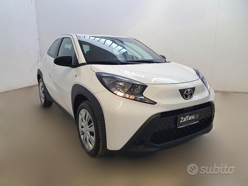 Usata Toyota Aygo X Active 72 CV (52 kW) 2024 Bianco SUV