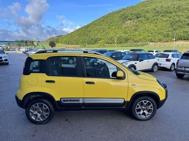 Usata Fiat Panda 4x4 S 2016 Giallo Utilitaria