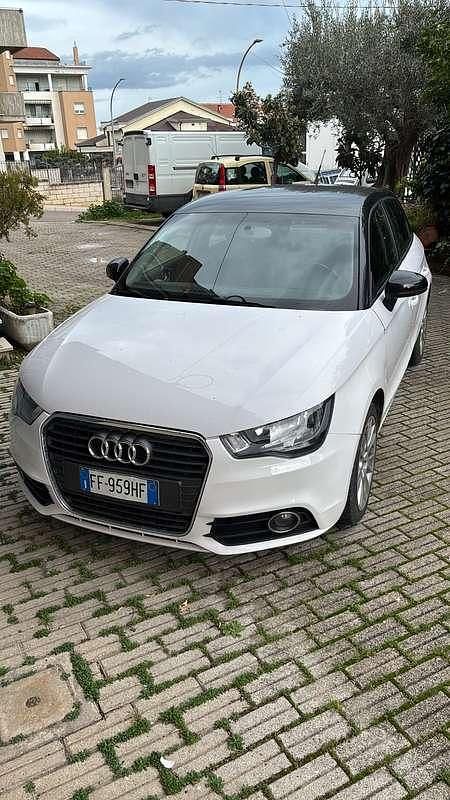 Usata Audi A1 Sportback Ambition 90 CV (66 kW) 2012 Utilitaria