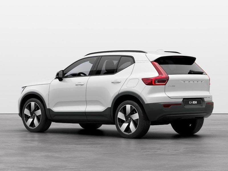 Nuova Volvo EX40 Plus 185 kW (252 CV) 2025 SUV
