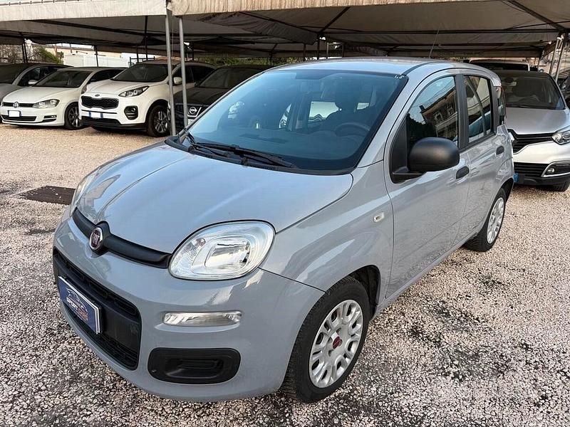 Usata Fiat Panda Easy 69 CV (50 kW) 2018 Grigio Berlina