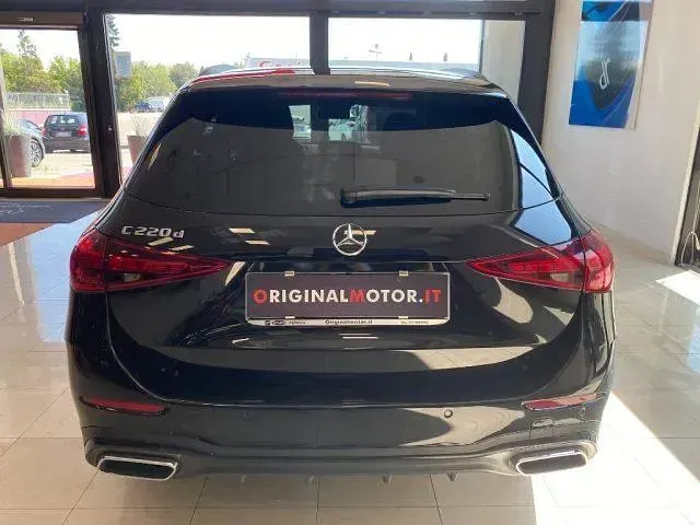 Usata Mercedes C200 AMG Line Premium 163 CV (119 kW) 2024 Nero Station wagon
