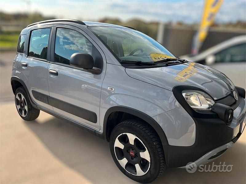 Usata Fiat Panda Cross Cross 85 CV (62 kW) 2021 Blu Utilitaria