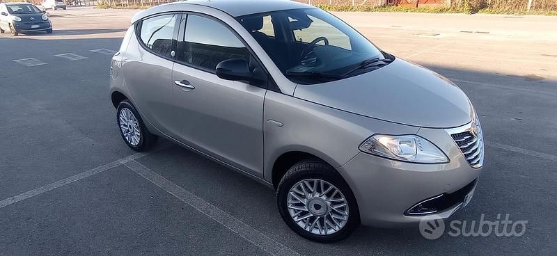 Usata Lancia Ypsilon 2013 Utilitaria