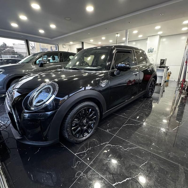 Usata Mini Cooper 102 CV (75 kW) 2022 Nero Utilitaria