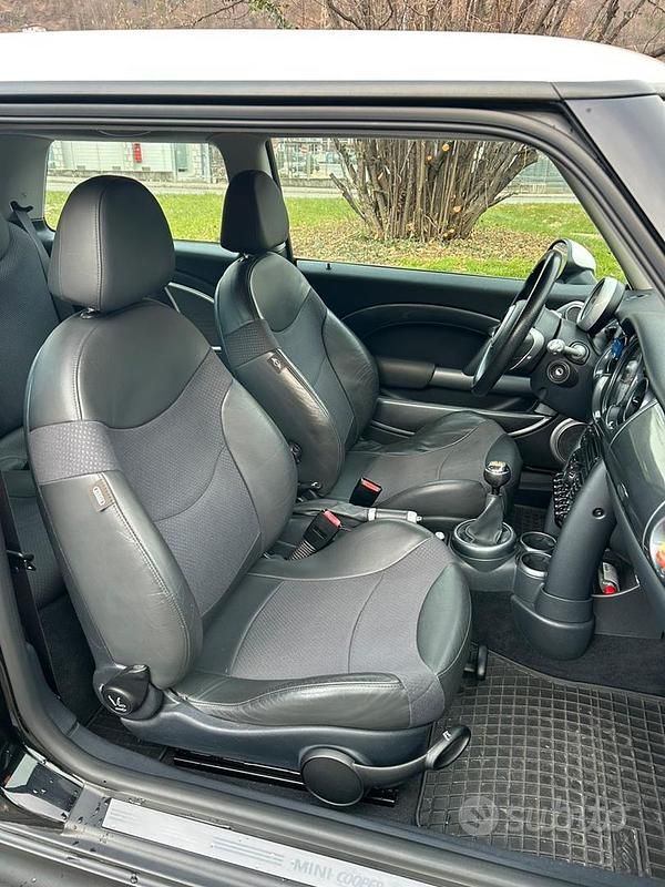 Usata Mini Cooper S 163 CV (119 kW) 2003 Nero Utilitaria