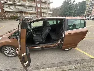 Usata Ford B-MAX 105 CV (77 kW) 2015 Marrone Monovolume