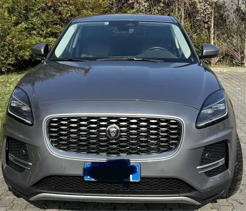Usata Jaguar E-Pace R-Dynamic 163 CV (119 kW) 2022 Grigio SUV