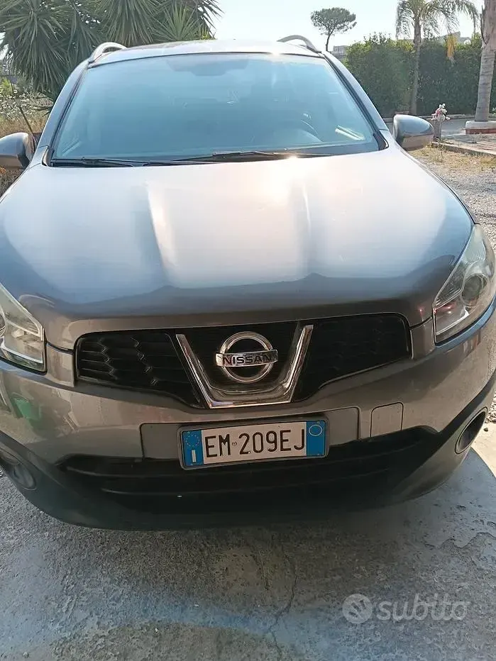 Usata Nissan Qashqai 131 CV (96 kW) 2012 Grigio SUV