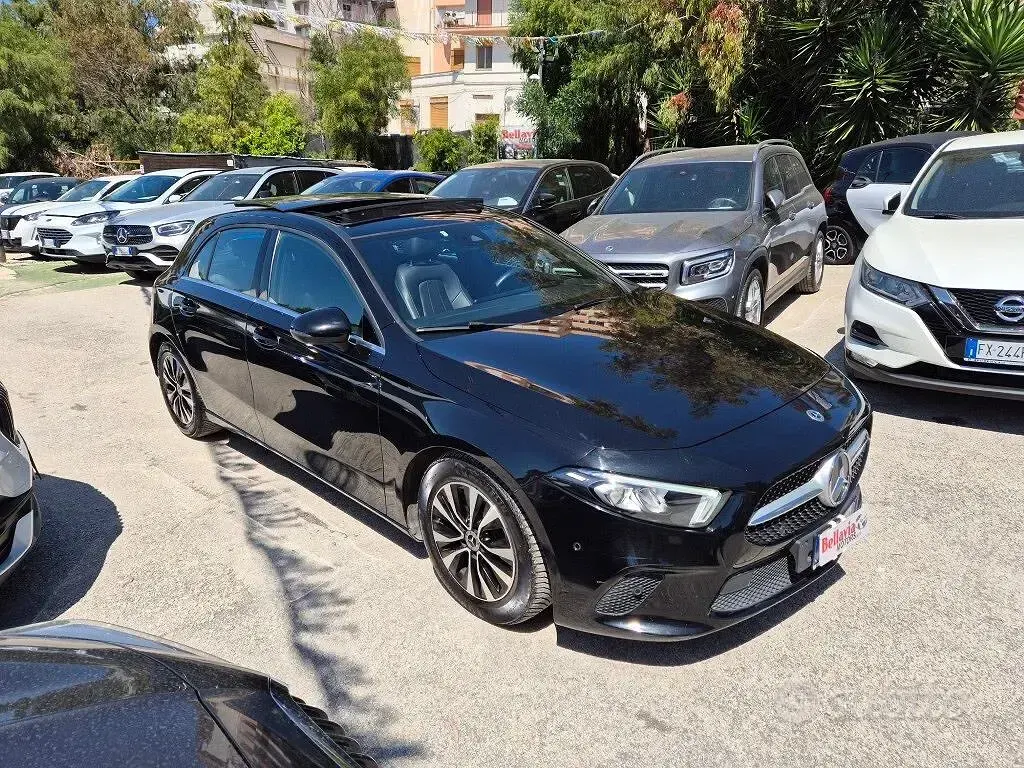 Usata Mercedes A180 116 CV (85 kW) 2022 Nero Berlina