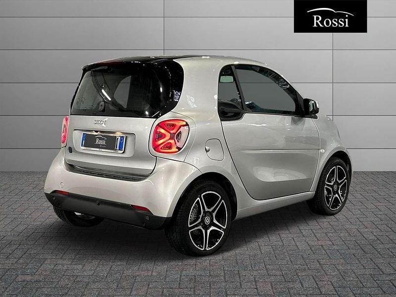 Usata Smart ForTwo Electric Drive Pulse 41 kW (56 CV) 2023 Bodypanel in cool silver metal Coupé