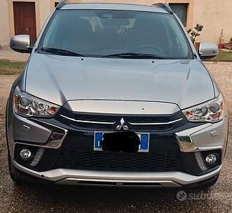 Grigio Usata 2018 Mitsubishi ASX SUV | 10.500 € (Buon prezzo) - Immagine 1/3