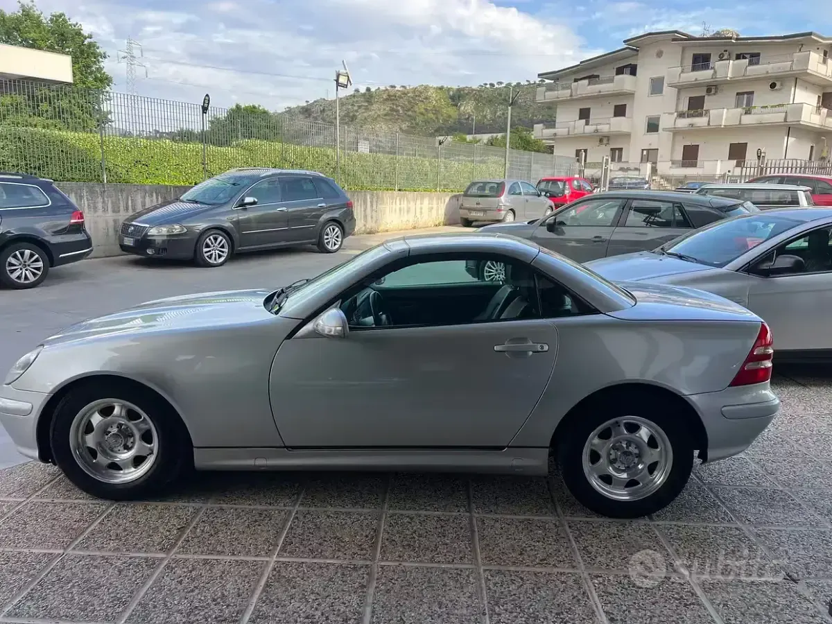 Usata Mercedes SLK200 Edition 163 CV (119 kW) 2003 Grigio Cabrio