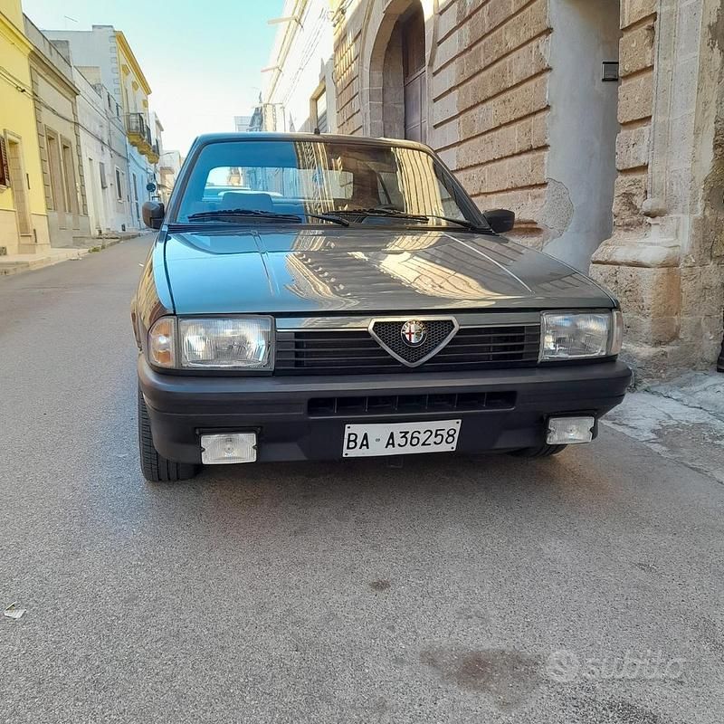 Usata Alfa Romeo 33 Ti 105 CV (77 kW) 1988 Grigio Utilitaria