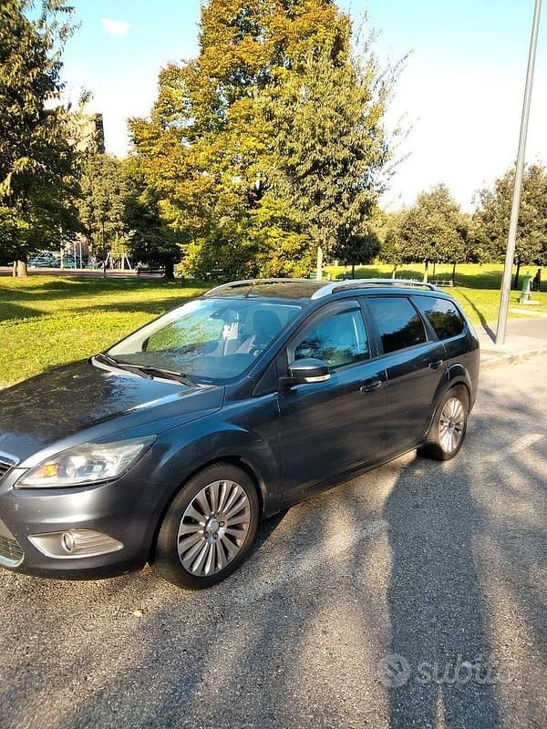 Usata Ford Focus Style 116 CV (85 kW) 2009 Grigio Station wagon