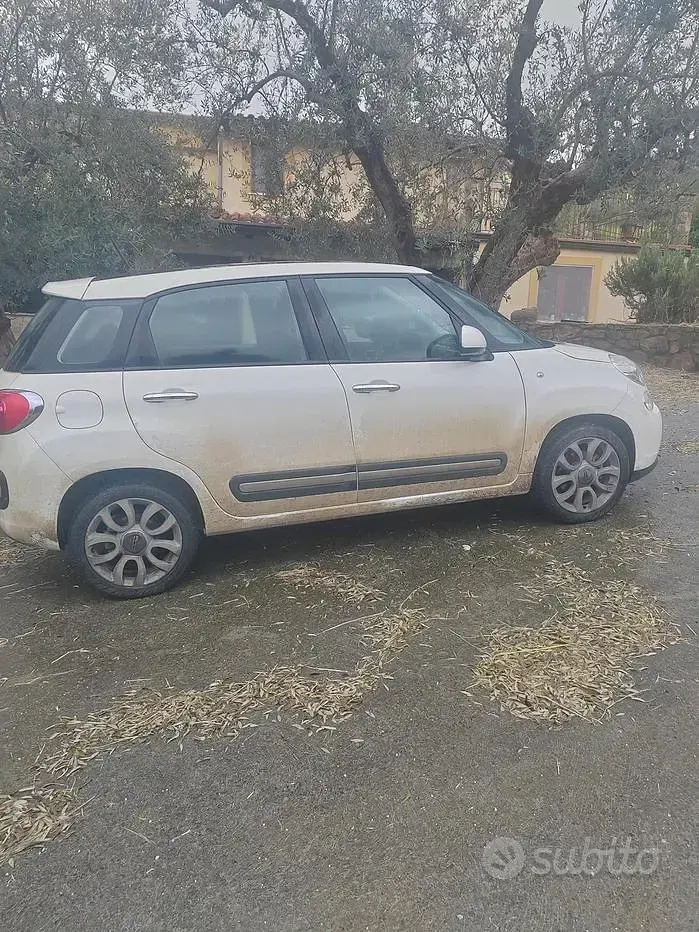 Usata Fiat 500L 105 CV (77 kW) 2014 Bianco Monovolume