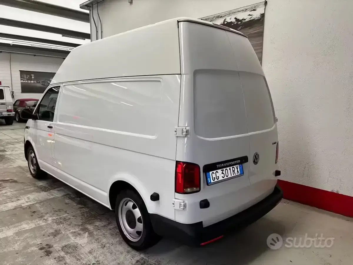 Usata VW Transporter 150 CV (110 kW) 2021 Bianco Furgone