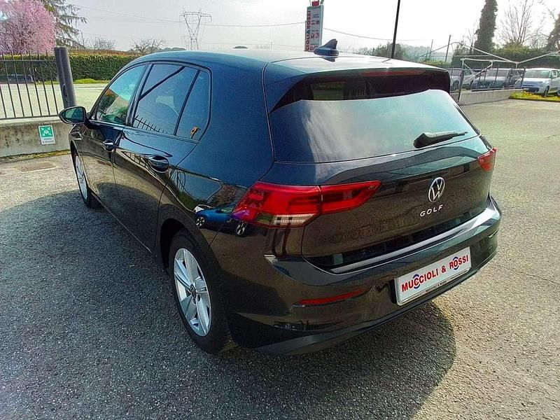 Usata VW Golf VII Life 150 CV (110 kW) 2020 Nero Berlina