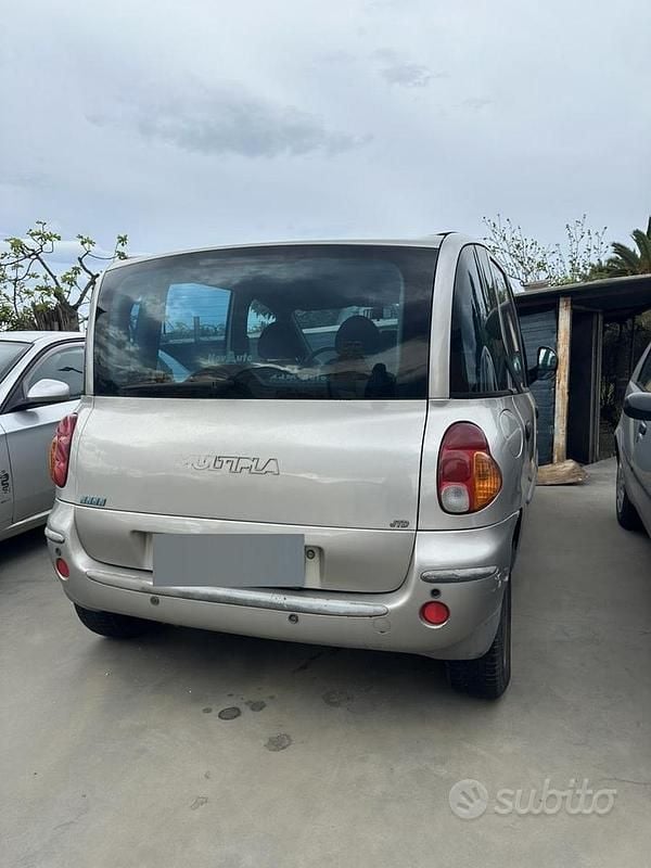Usata Fiat Multipla 2003 Grigio Monovolume