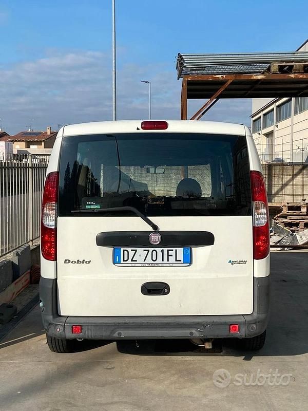 Usata Fiat Doblò 2009 Bianco Monovolume