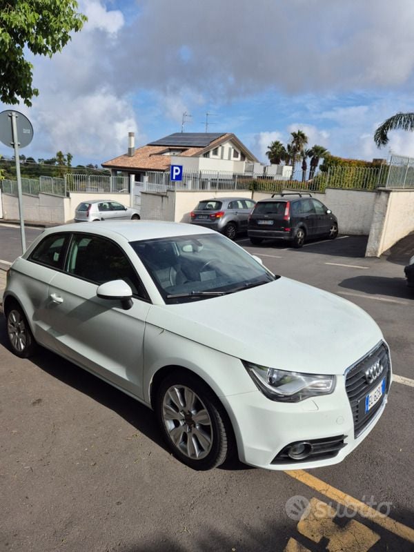 Usata Audi A1 86 CV (63 kW) 2012 Bianco Utilitaria
