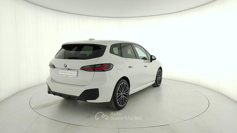 Usata BMW 218 Active Tourer Comfort Edition 150 CV (110 kW) 2024 Bianco Monovolume