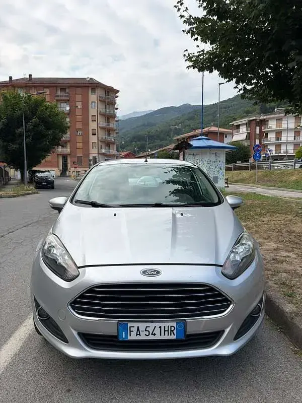 Usata Ford Fiesta 75 CV (55 kW) 2008 Utilitaria