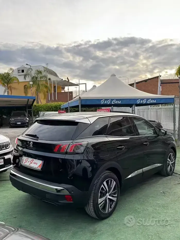 Usata Peugeot 3008 Allure 131 CV (96 kW) 2022 Nero SUV