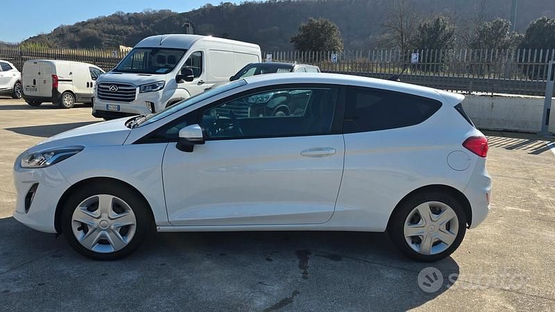 Bianco Usata 2020 Ford Fiesta Trend Furgone | 6900 € (Buon prezzo) - Immagine 1/4