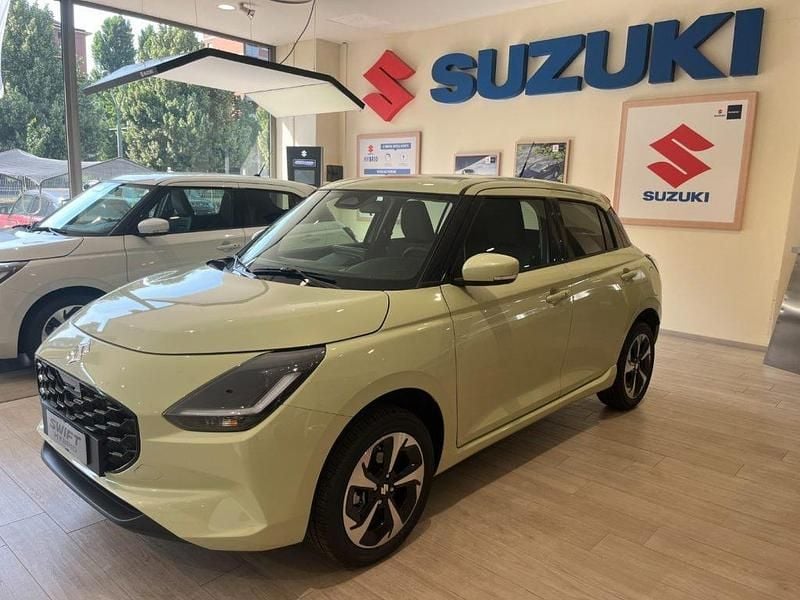 Nuova Suzuki Swift 83 CV (61 kW) 2025 Arancione Utilitaria