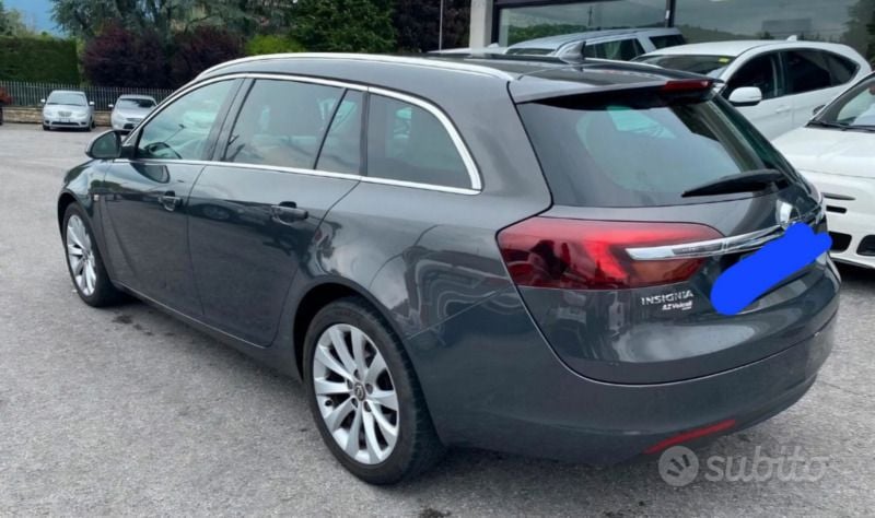 Usata Opel Insignia Sport 140 CV (102 kW) 2015 Grigio Station wagon