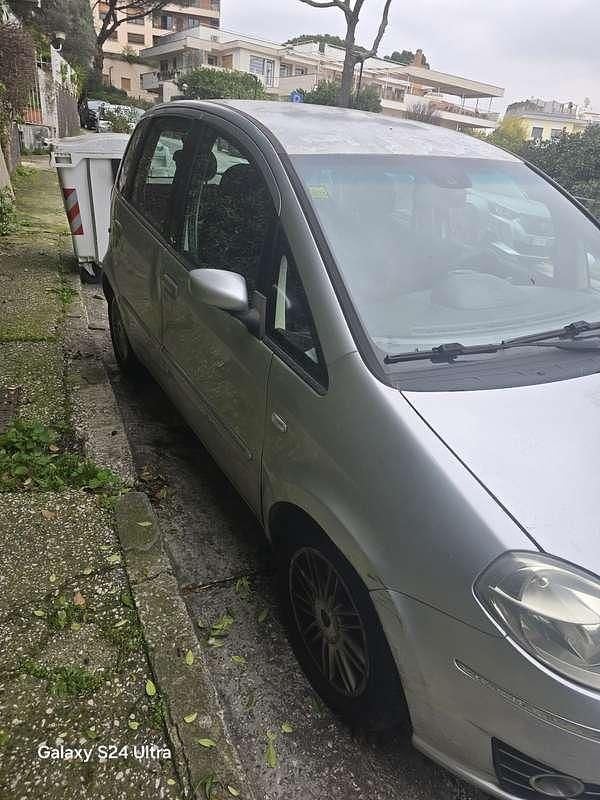 Gebraucht Lancia Musa 90 PS (66 kW) 2008 Grau Van / Kleinbus