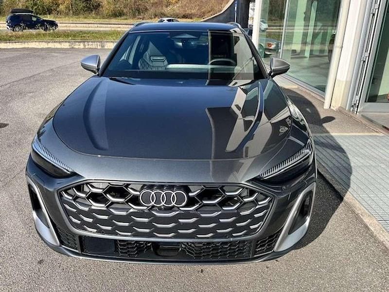 Usata Audi S5 Sport 367 CV (269 kW) 2024 Grigio Station wagon