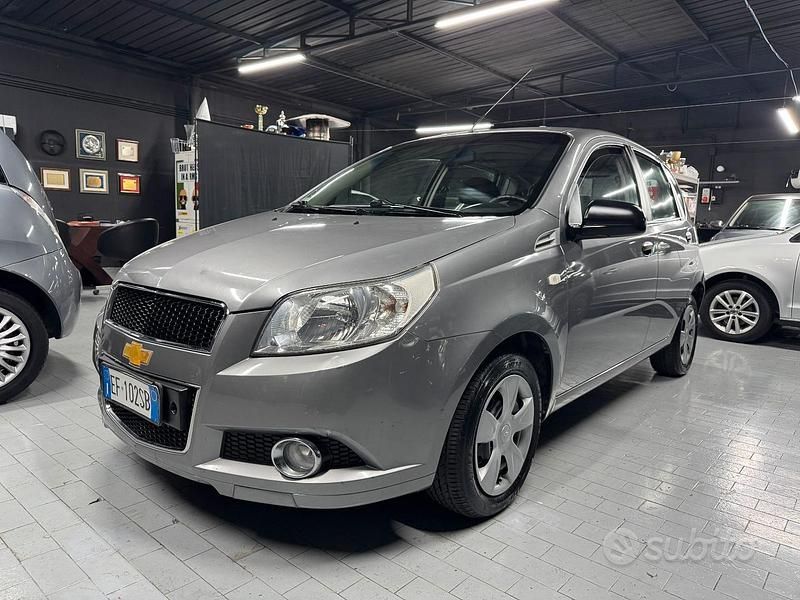 Usata Chevrolet Aveo LT 84 CV (61 kW) 2011 Grigio Berlina