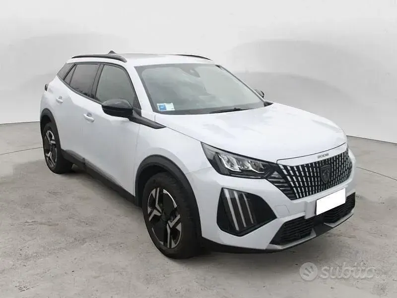 Gebraucht Peugeot 2008 Allure 101 PS (74 kW) 2025 Weiß SUV