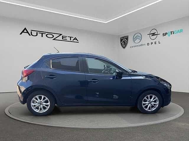 Usata Mazda 2 Exceed 105 CV (77 kW) 2017 Blu Berlina