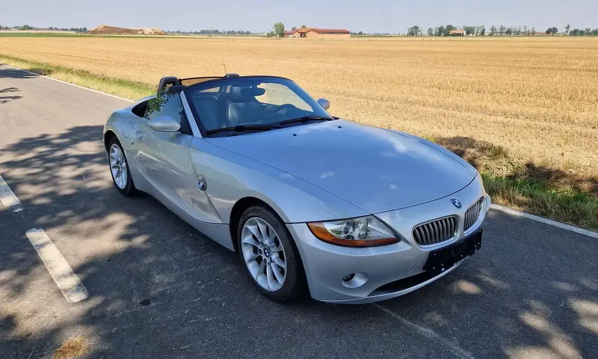 Usata BMW Z4 Sport Line 192 CV (141 kW) 2004 Argento Cabrio