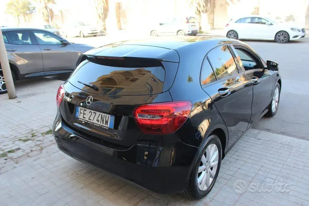 Usata Mercedes A180 Executive 109 CV (80 kW) 2016 Nero Berlina