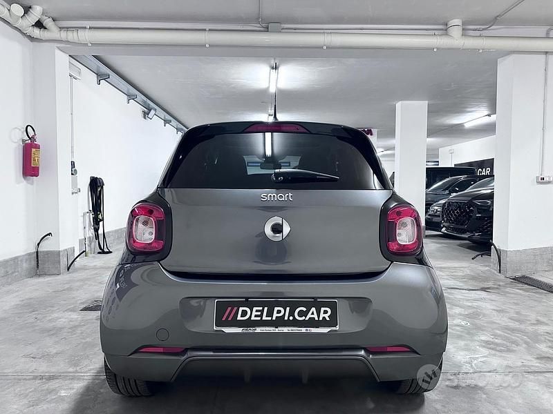 Usata Smart ForFour Brabus 90 CV (66 kW) 2017 Grigio Utilitaria