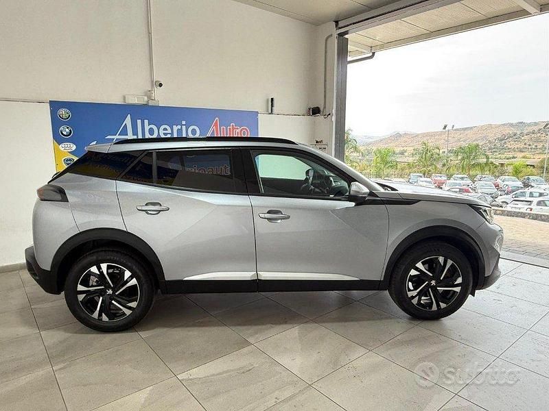 Usata Peugeot 2008 Allure 131 CV (96 kW) 2021 Grigio SUV